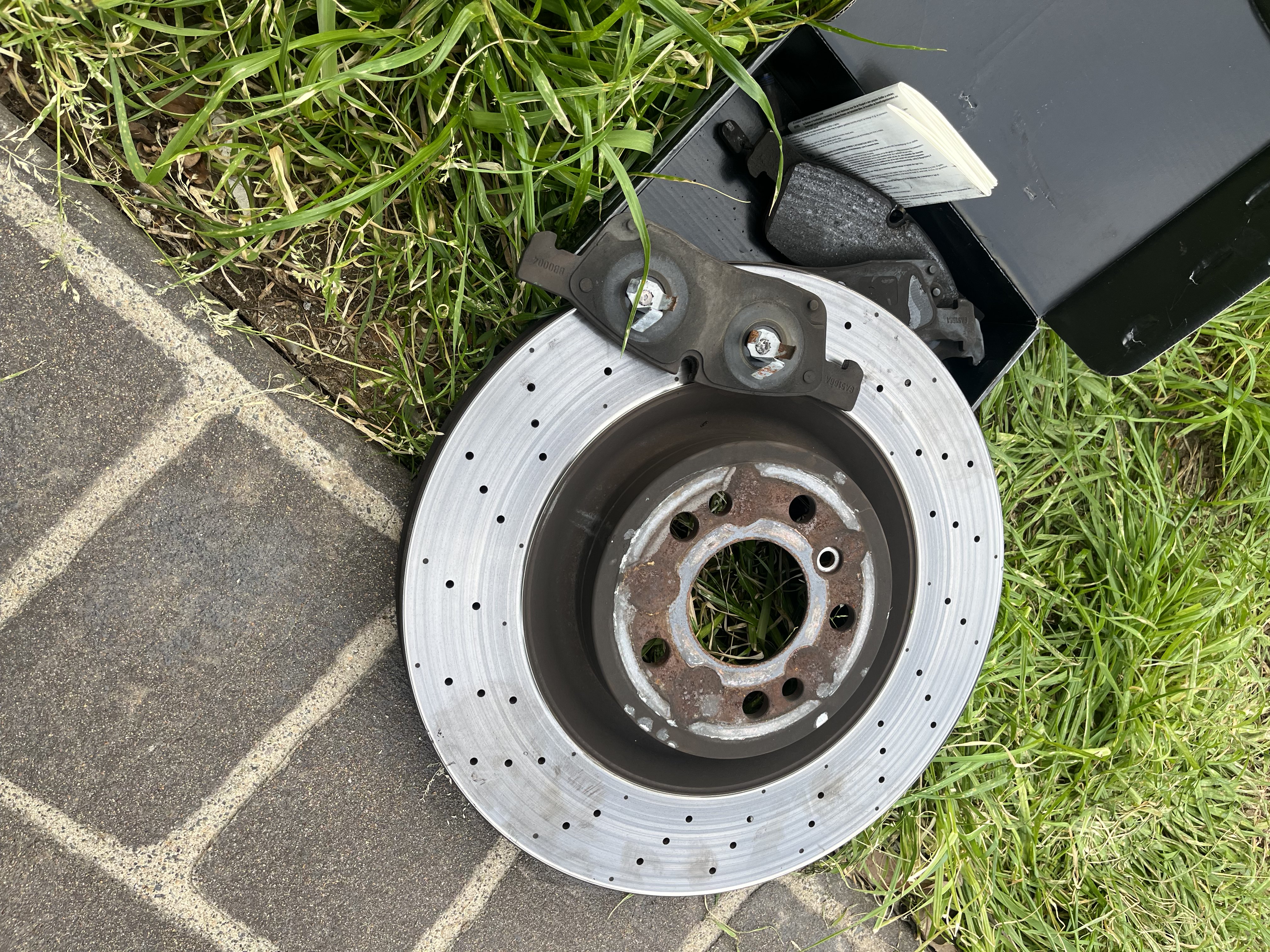 Brake disc replacement service